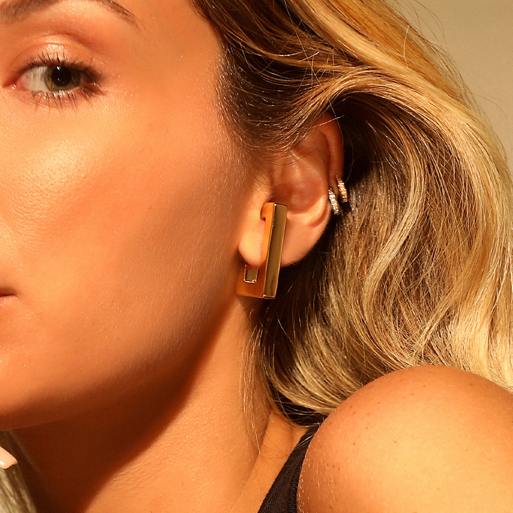 ROCK EAR HOOK IN 18K YELLOW GOLD PLATED SILVER