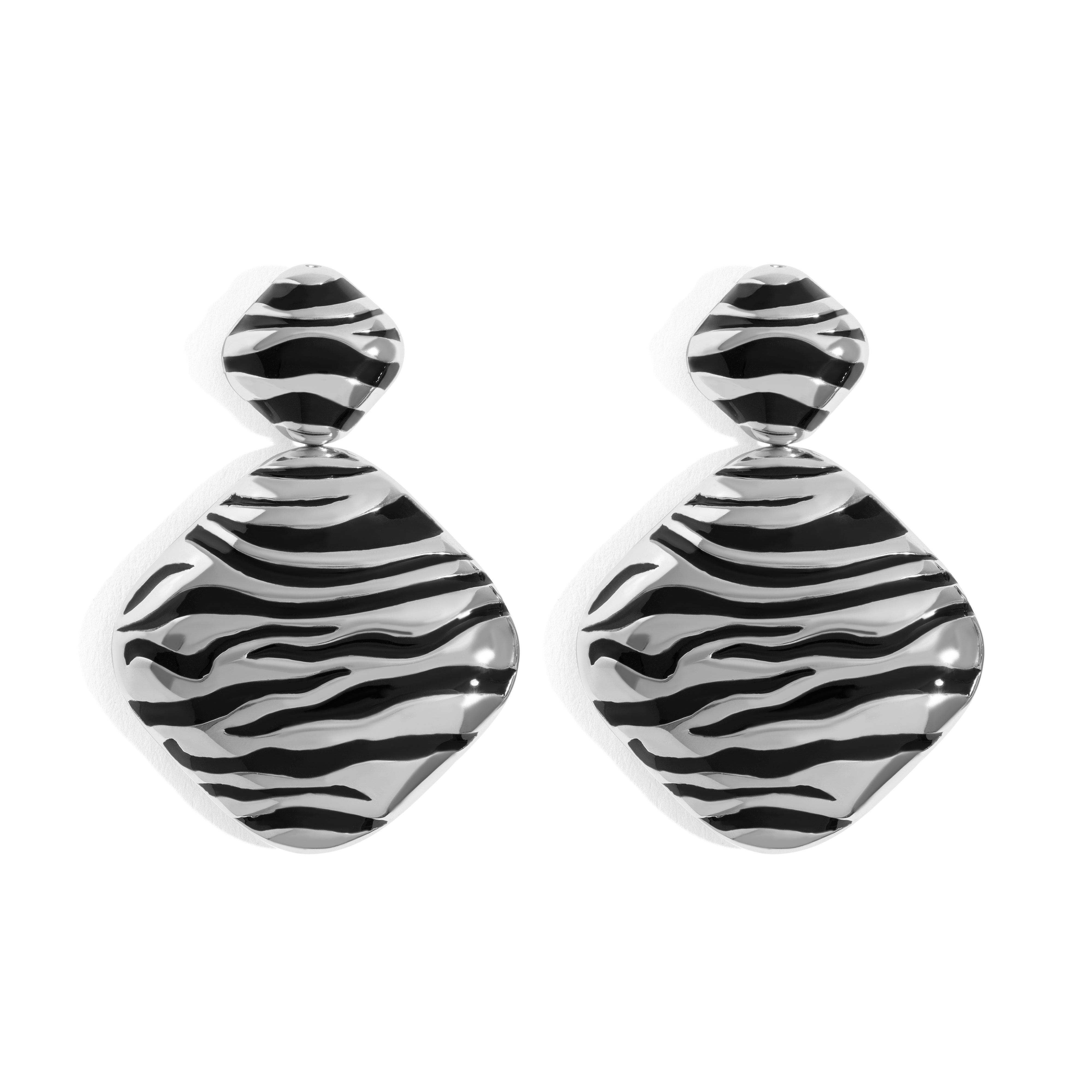 ZEBRA DUO EARRING | 18K WHITE GOLD PLATED SILVER WITH BLACK ENAMEL DETAILS