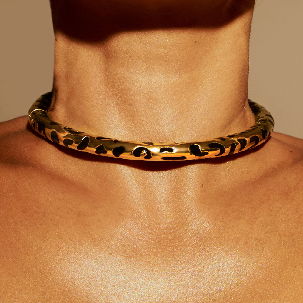 LEOPARDO NECKLACE IN 18K YELLOW GOLD PLATED SILVER WITH ENAMEL DETAILS