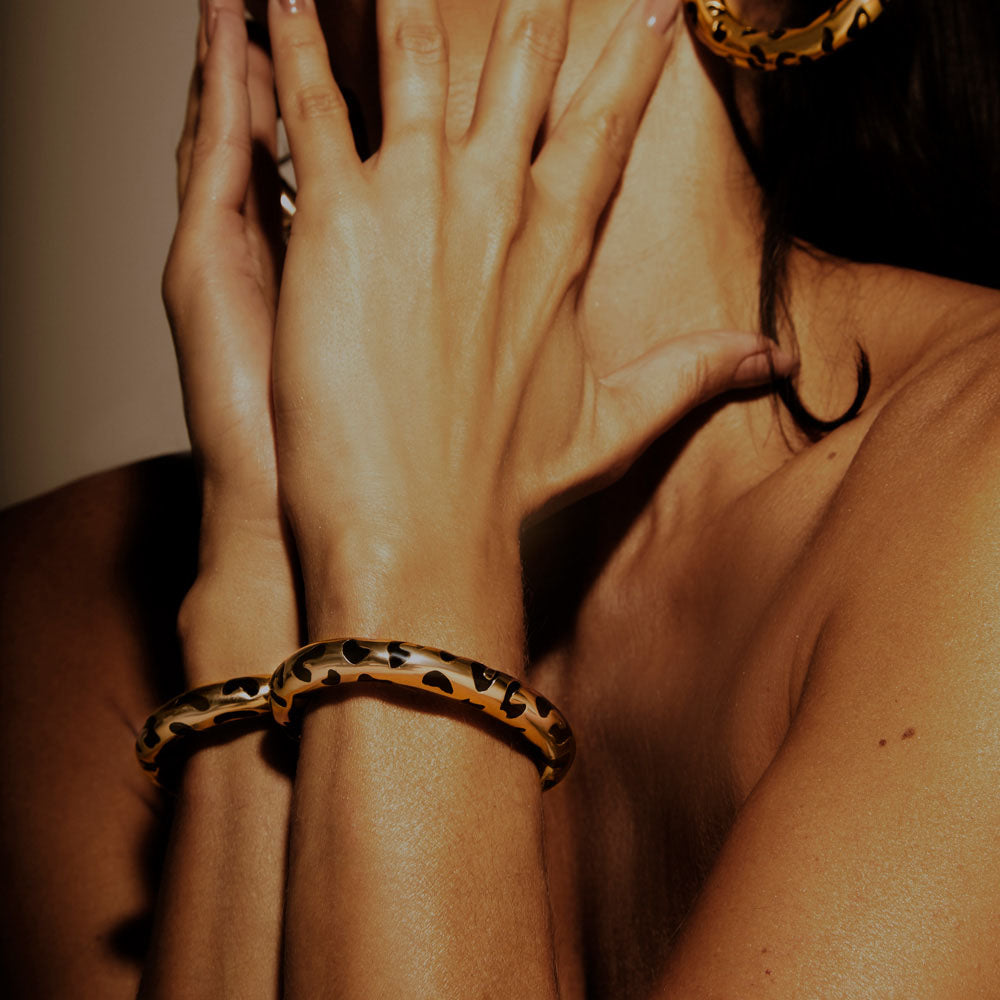 LEOPARDO BRACELET IN 18K YELLOW GOLD PLATED SILVER WITH ENAMEL DETAILS