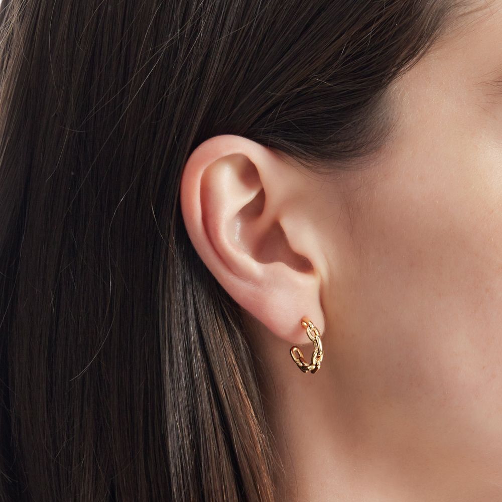 MINI CHAIN HOOP EARRING IN 18K YELLOW GOLD PLATED SILVER