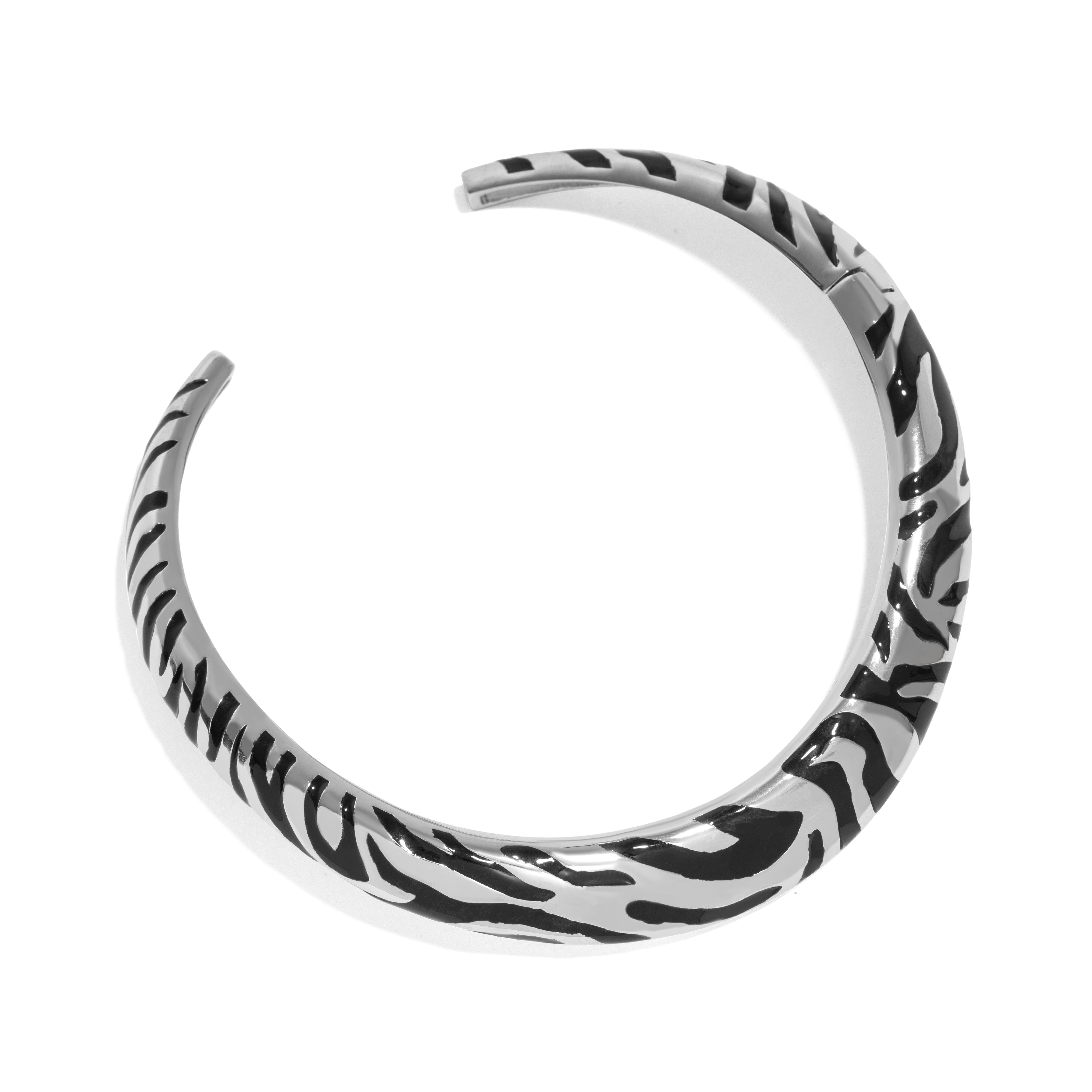 ZEBRA MAXI NECKLACE | 18K WHITE GOLD PLATED SILVER WITH BLACK ENAMEL DETAILS