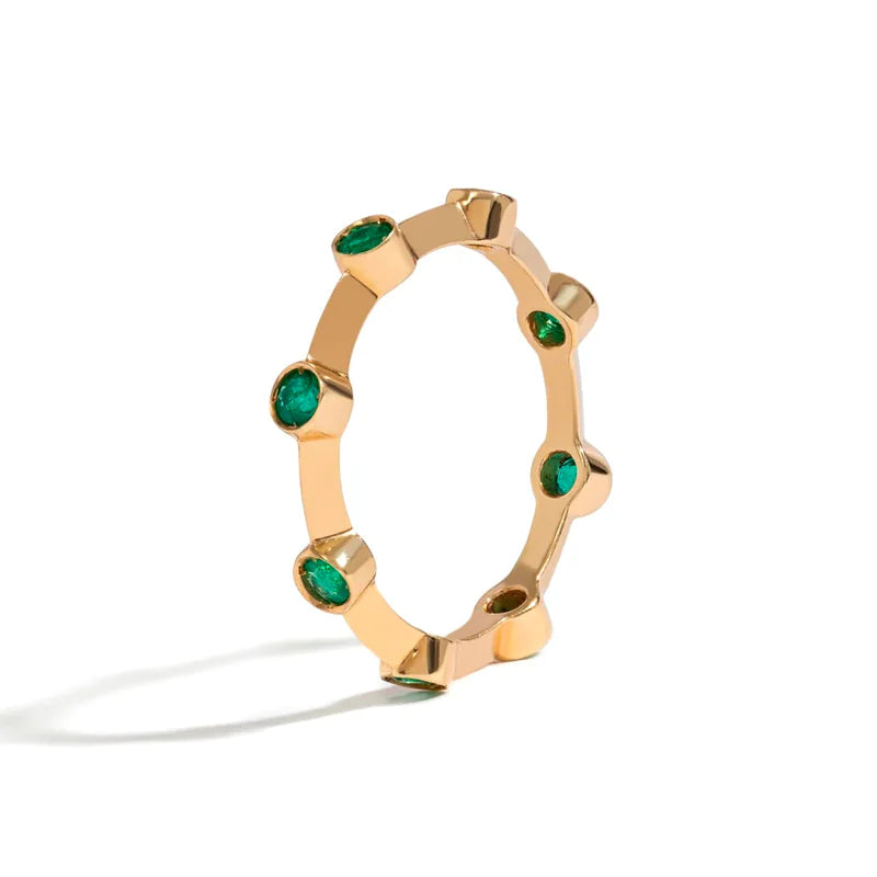 CELEBRATE RING IN 18K YELLOW GOLD WITH EMERALD